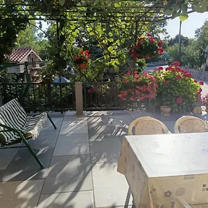 Sara Apartment